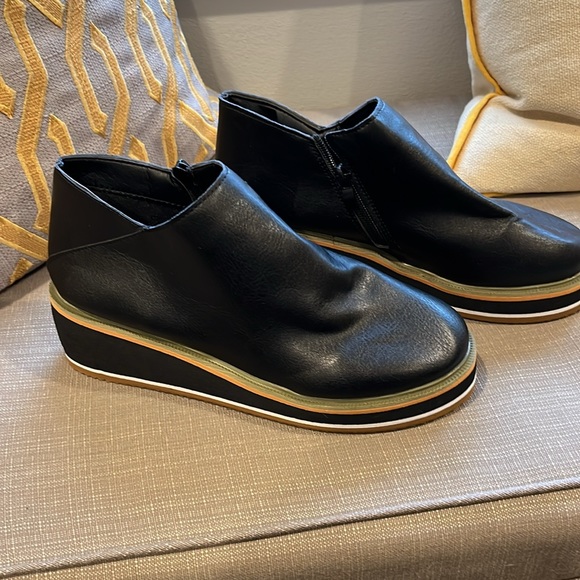 Black faux leather boots. - Picture 2 of 5